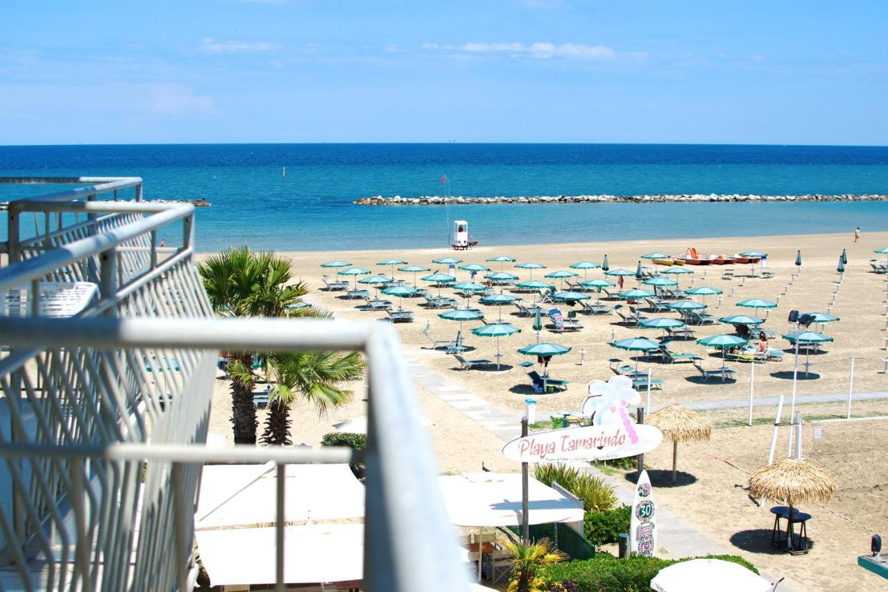 Sun Beach Residence Римини Экстерьер фото
