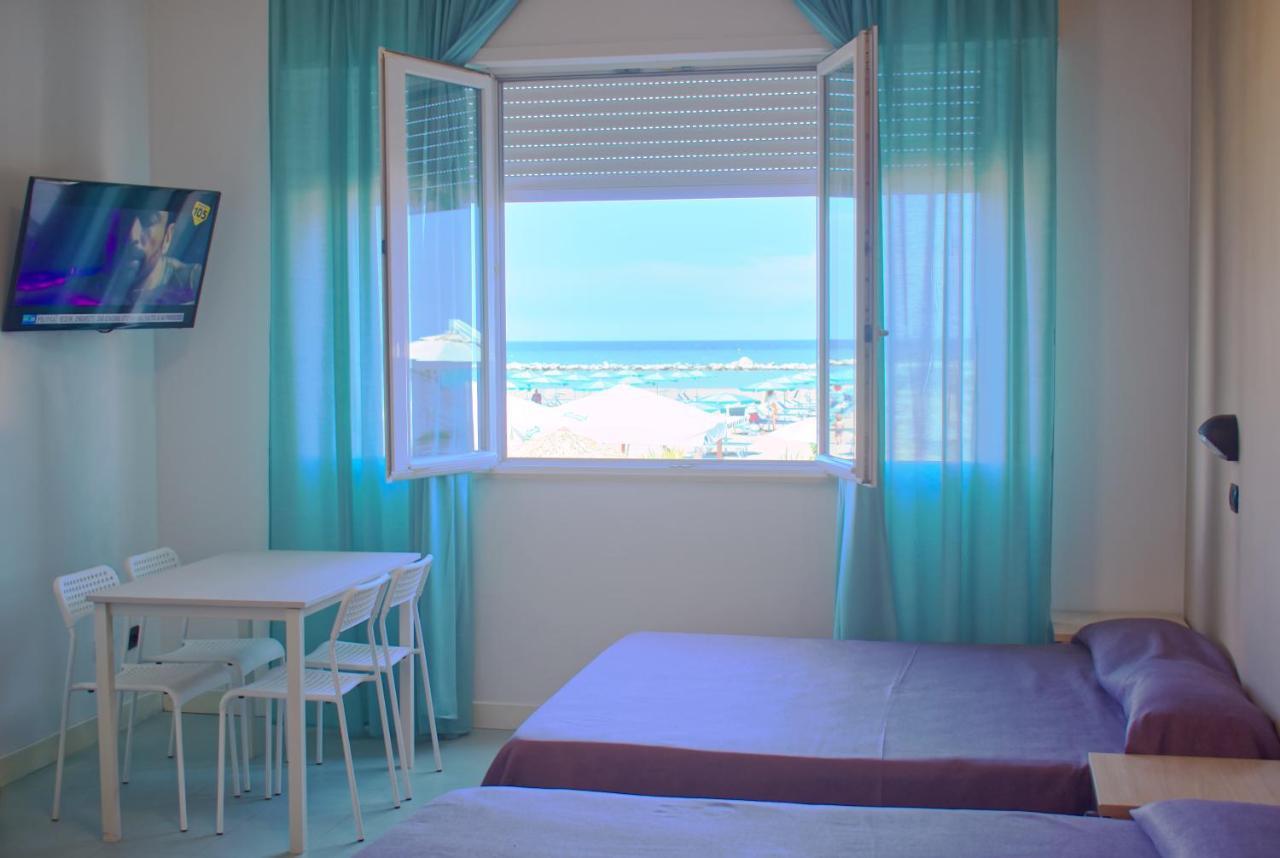 Sun Beach Residence Римини Экстерьер фото