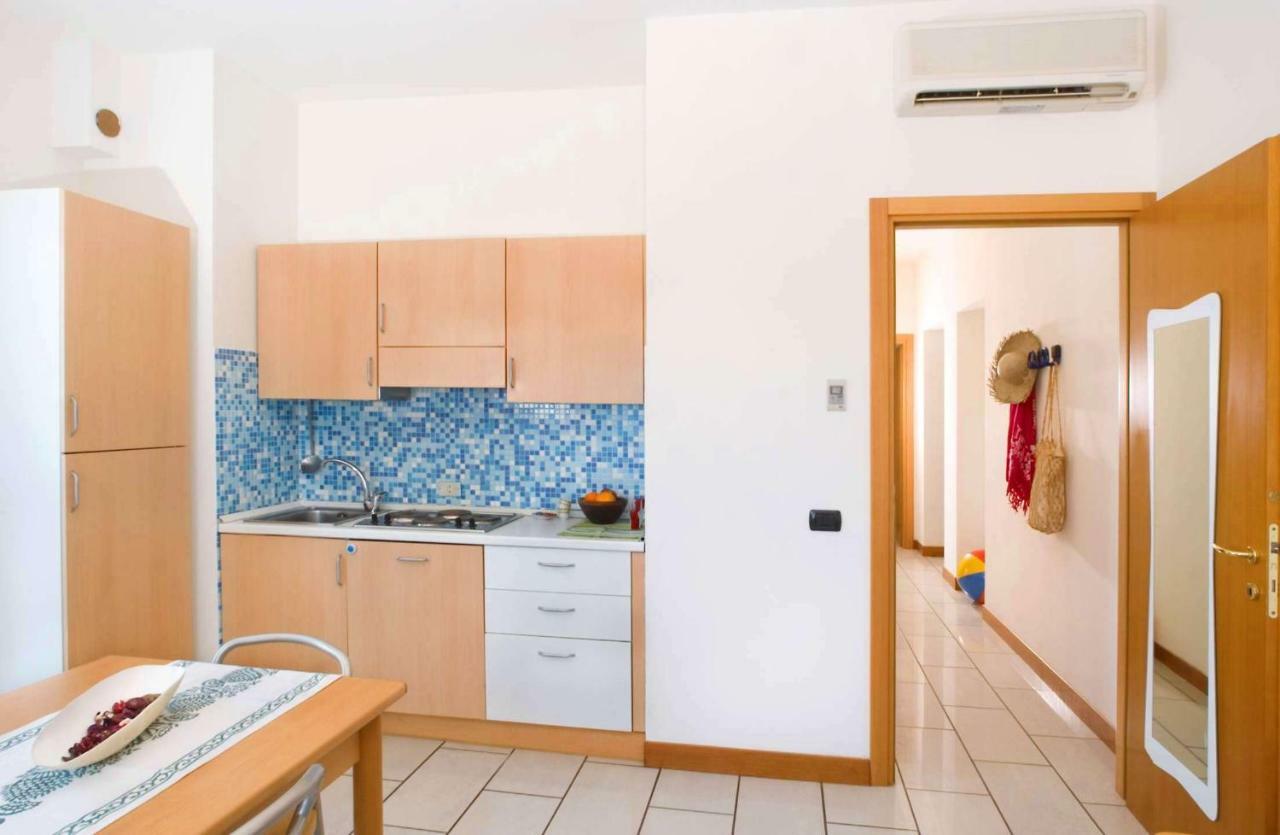Sun Beach Residence Римини Экстерьер фото