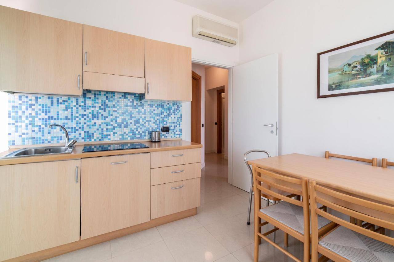 Sun Beach Residence Римини Экстерьер фото