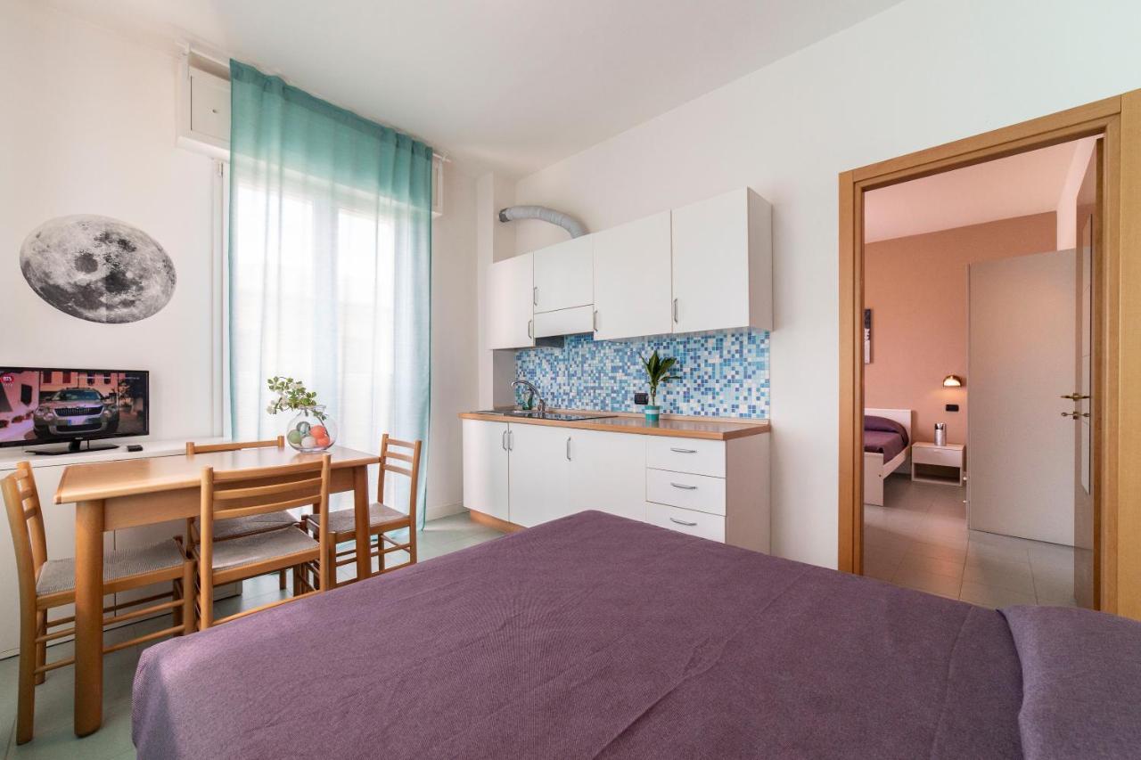 Sun Beach Residence Римини Экстерьер фото