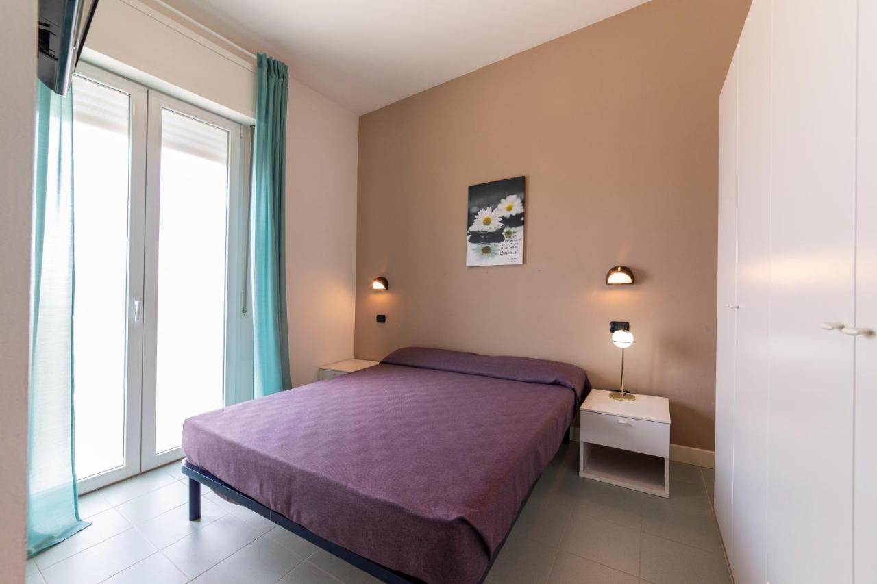 Sun Beach Residence Римини Экстерьер фото
