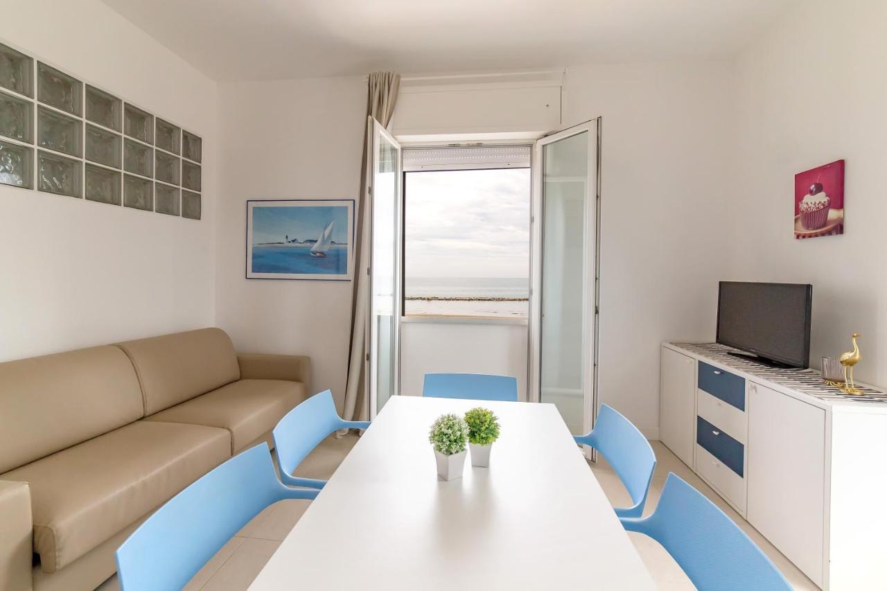Sun Beach Residence Римини Экстерьер фото