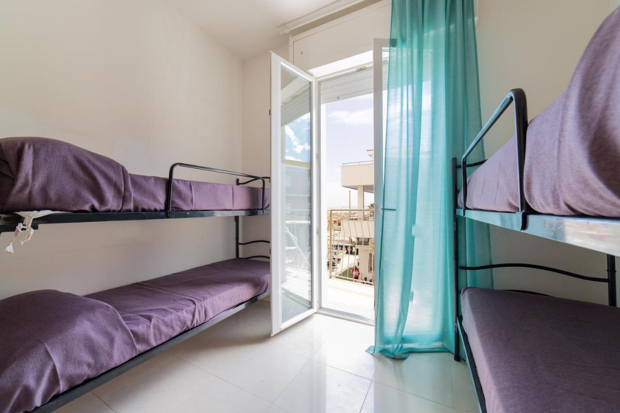 Sun Beach Residence Римини Экстерьер фото